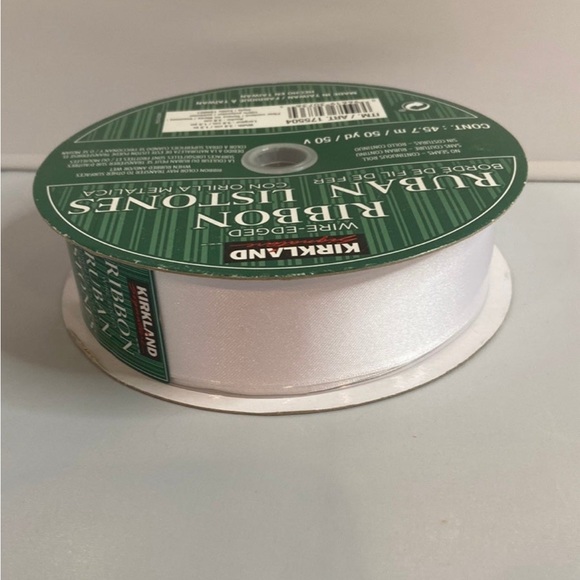 White Wire-Edged Ribbon - Picture 2 of 6